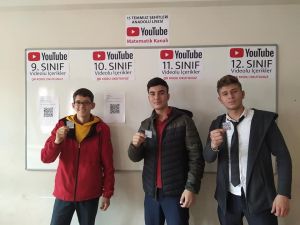 Lisede öğretmen ve öğrencilerden matematik kanalı