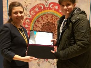 Aydın’a resim yarışmasında dünya ikinciliği kazandırdı