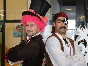 Bütün öğrenciler, öğretmenler masal ve film kahramanlarına büründü