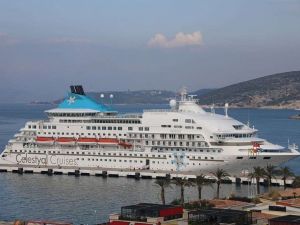 Kuşadası Limanı’nda tüm zamanların Aralık ayı rekoru bekleniyor