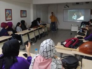 Emet’te ’İşaret dili’ kursuna yoğun ilgi