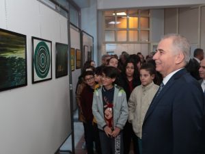 Ressam Gürbüz Azak’ın 60’a yakın eseri görücüye çıktı