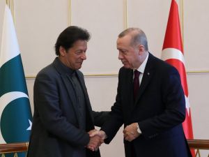 Cumhurbaşkanı Erdoğan, Pakistan Başbakanı Khan ile görüştü
