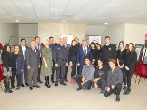 Yeni kaymakamlık binası resim sergisine ev sahipliği yaptı