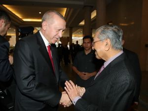 Cumhurbaşkanı Erdoğan, Malezya Başbakanı Muhammed ile görüştü