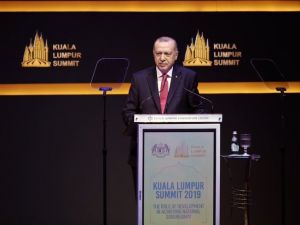 Cumhurbaşkanı Erdoğan: "Onlar üzerimize geldikçe biz daha gür bir sesle ’dünya 5’ten büyüktür’ diyoruz"