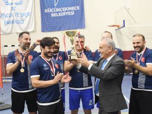 Voleybol turnuvası şampiyonu belli oldu