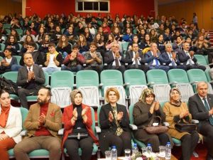 Bakan Selçuk’un eşi Türk Müziğini Tanıtma ve Destekleme seminerine katıldı