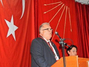 Çeşme CHP’de Kavasoğullar yeniden Başkan seçildi