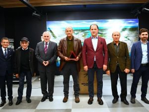 “Beşinci Mevsimin İlk Günü” sanatseverlerin beğenisine sunuldu