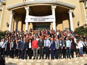 Sağlık evlerindeki ebeler Salihli’de eğitimden geçti