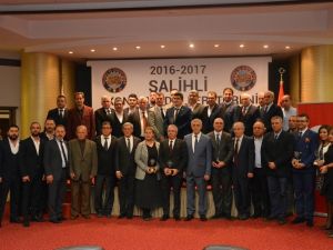 Salihli’nin rekortmen iş adamları plaketle onurlandırıldı