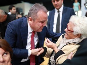 CHP, 11 Büyükşehirde yaptırdığı anket sonuçlarını açıkladı