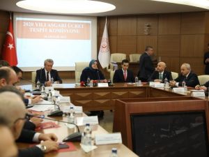 Bakan Selçuk asgari ücreti açıkladı