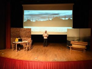 “İstiklal” oyunu evinde