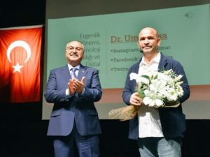 Aydın’da ‘Ergenlik Dönemi Teknoloji Bağımlılığı’ semineri