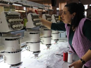 İzmir’de doğan nakış sektörü can çekişiyor, firmalar kepenk kapatıyor