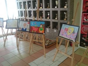 İlkokul öğrencilerinden Mehmet Akif Ersoy konulu resim sergisi