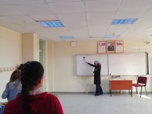 Öğrencilere göz tarama testi yapıldı