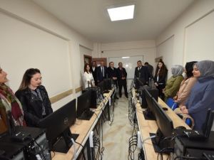 Kurslara katılan binlerce kadın ev ekonomilerine katkı sağladı