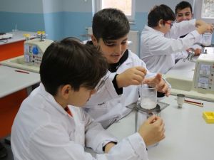 Ümraniye’de Fen-Deney Atölyesi çalışmalarına devam ediyor