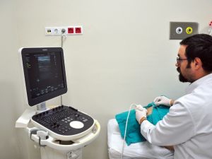 Günlük yaşamdaki stres ve duruş bozuklukları boyun ağrısına neden olabilir