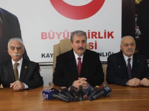 BBP Lideri Destici: "Ben bu teskereye ‘evet’ demeyen HDP’yi anlıyorum. Bunun dışında kalan diğer partileri anlamakta güçlük çekiyorum"