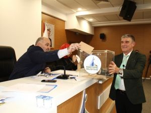 Kartepe’de yılın ilk meclis toplantısı gerçekleştirildi