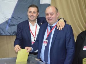 CHP’de Ünsal Acar güven tazeledi