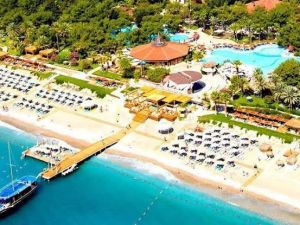 Antalya’daki 5 yıldızlı ünlü otele icra şoku