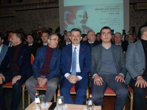 Mehmet Akif Ersoy, İzmir’de Bakan Pakdemirli’nin katıldığı programla anıldı