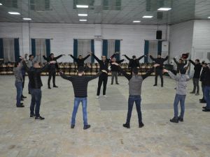 Yöresel halk oyunları kursuna ilgi