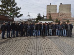 Kapatılan Tunçbilek Termik Santrali’nde 500 işçi ücretli izne çıkarıldı