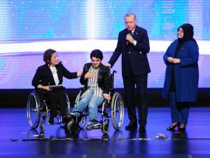 Bakan Selçuk: "3 bin 200 gencimizi kamu kurumlarındaki kadro ve pozisyonlara yerleştirmiş olacağız"