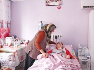 10 yaşındaki Ceren’in tedavisi bürokrasiye takıldı