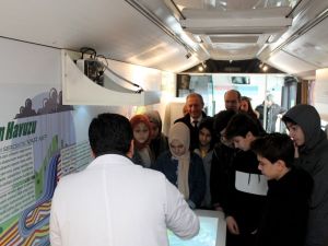 Bilim ve teknoloji çocukların ayağına gidiyor