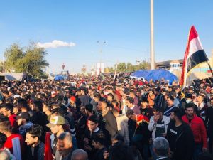 Irak’ta protestolar yeniden alevlendi: 2 gazeteci öldürüldü