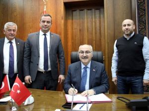 Aydın incirine değer katacak tesis için imzalar atıldı