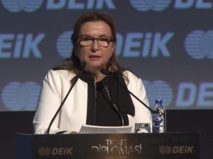 Bakan Pekcan: "İhracatın ithalatı karşılama oranında son 62 yılın zirvesindeyiz"