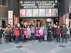 İlk sinema deneyimlerini Başkan Özcan ile yaşadılar