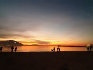 Kuşadası’nda gün batımı büyüledi