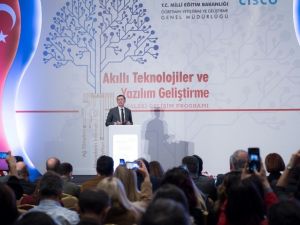 Bakan Selçuk’tan dijital çağ açıklaması