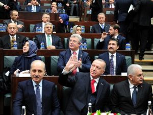 Cumhurbaşkanı Erdoğan, kürsüyü şehit Mehmet Şirin Demir’in kızına bıraktı