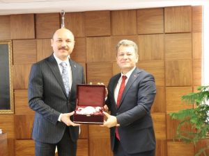 ÖSYM Başkanı Aygün, Türk Eğitim-Sen Genel Merkezini ziyaret etti