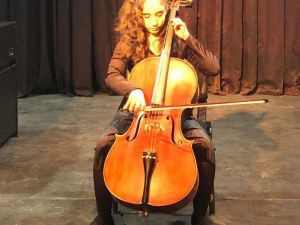 Müzik ve Bale Ortaokulu öğrencilerinden dönem sonu konseri