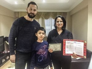 Çok özel karne sevinci