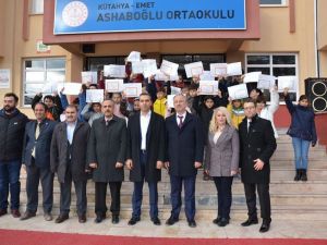 Emet’te okullara robotik kodlama ve yabancı dil atölyeleri müjdesi