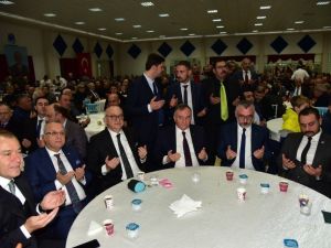 Manisa’daki MHP kadroları vefa yemeğinde buluştu
