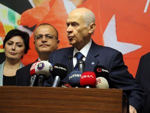 Bahçeli’den Kılıçdaroğlu’na sert tepki: "Kılıçdaroğlu,teröristlerin kimler olduğunu  tanımakta zorluk çekiyor"