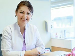 Op. Dr. Zahide Küçük: “Hamilelik döneminde kanamalar önemli”